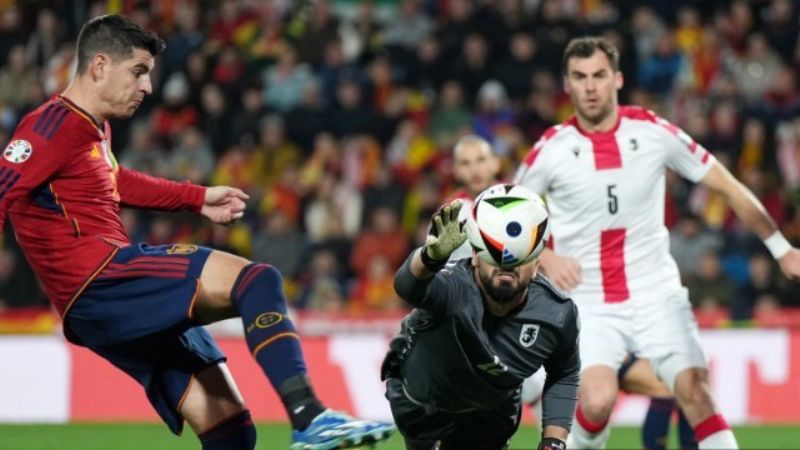 España le ganó a Georgia y asegura ser cabeza de serie en la próxima Eurocopa.