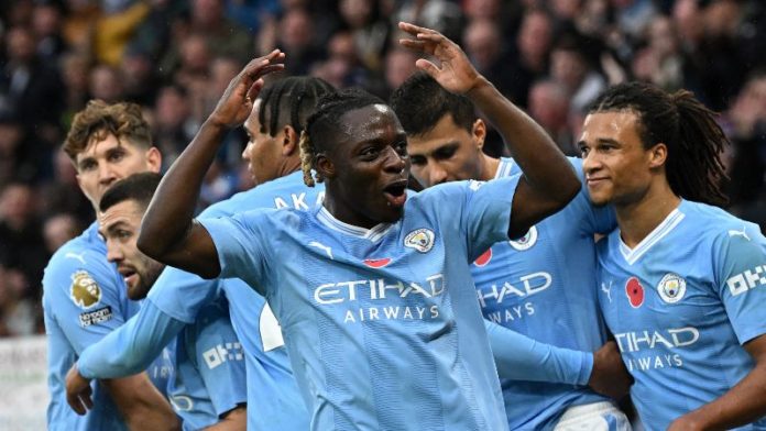 Liderado por Jérémy Doku, el Manchester United goleó al Bournemouth 6-1 en la Premier League.