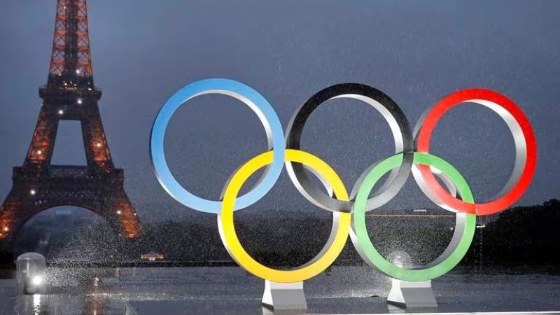 La alcaldesa de París, Anne Hidalgo, descarta que el transporte esté listo para los Juegos Olímpicos del próximo año.