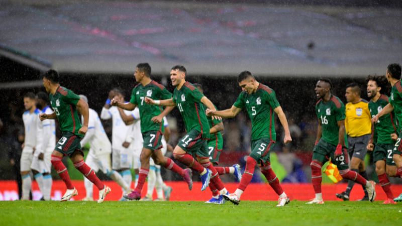 Los mexicanos vencieron desde el punto del penal a los hondureños y se clasificaron a la Copa América 2024.