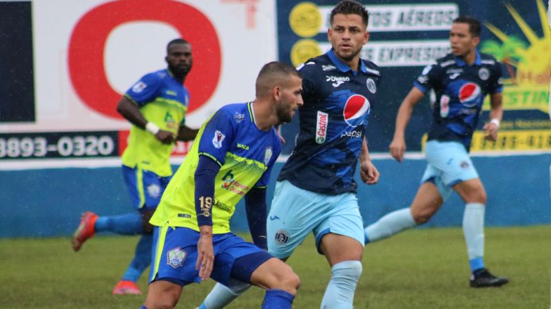 Motagua sacó los tres puntos el domingo en la difícil cancha de Potros de Olancho FC.