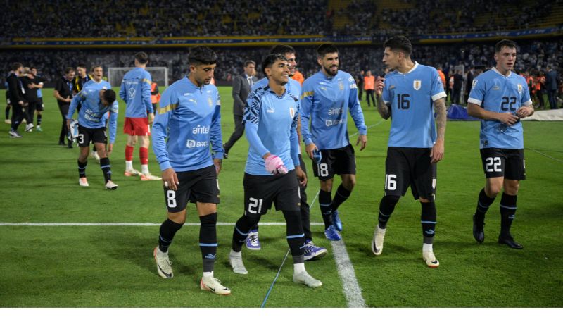 Los uruguayos recibirán a la débil Bolivia y estarán expectantes de lo que sucede en el clásico Brasil ante Argentina.