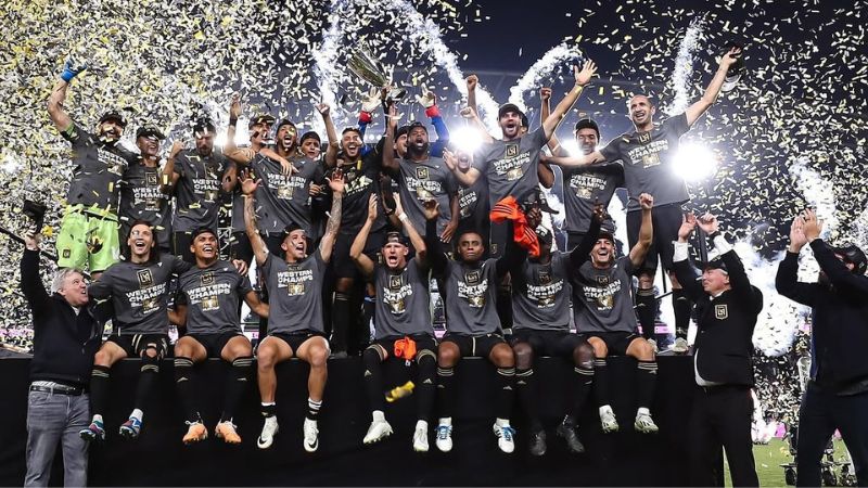 Los Ángeles FC vienen a celebrar el título de la Confederación Oeste y ahora van por el campeonato de la MLS.
