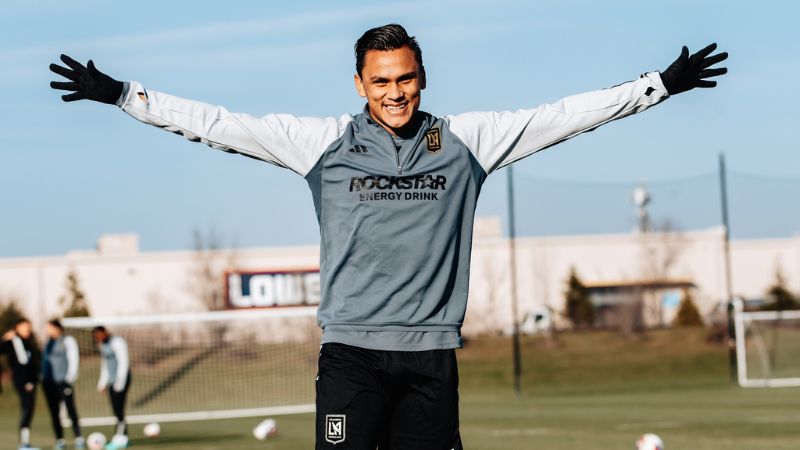 El equipo Los Ángeles FC rechazó la opción de renovar contrato de Denil Maldonado y lo enviará al Súper Draft de la MLS.