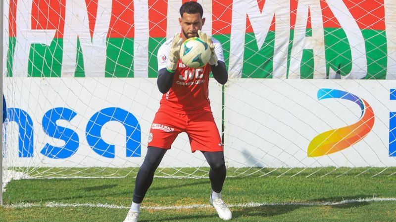 El portero de Marathón César Samudio, se encuentra en duda para el partido de semifinales del torneo de Apertura ante Motagua.
