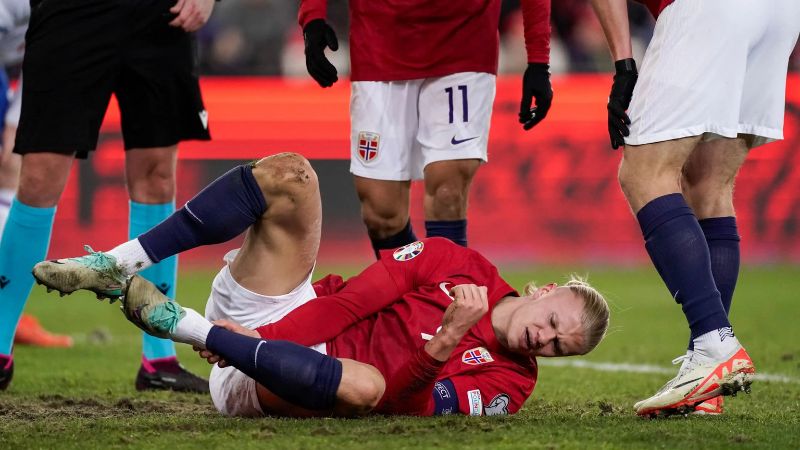 Haaland sufrió una lesión de tobillo durante el partido amistoso entre Noruega y las Islas Feroe. 
