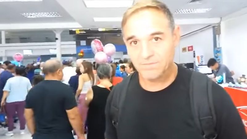 Hernán Medina en su llegada a Honduras, se reportó listo para empezar a trabajar con Marathón para el torneo de Clausura 2024.