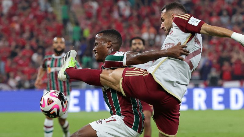 El Ah-Ahly apenas le puso resistencia al Fluminense que espera rival para la final del viernes.