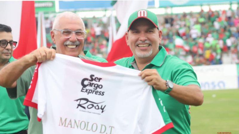 El presidente de Marathón, Orinson Amaya, compartió con Manuel Keosseián durante la celebración del aniversario del cuadro verde.