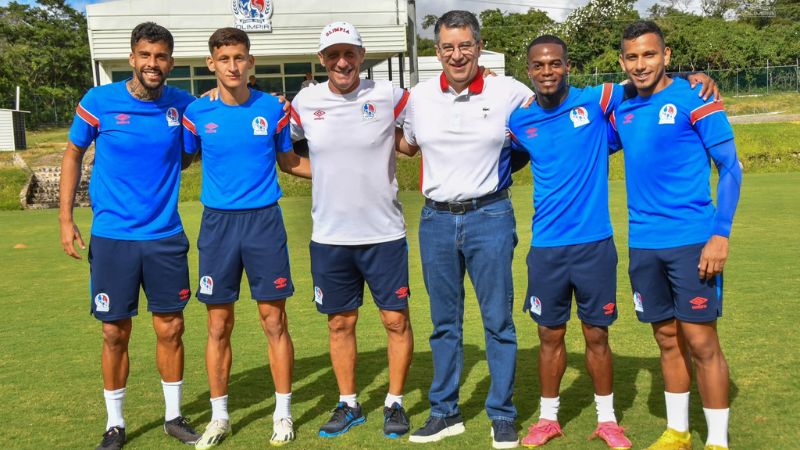 Presidente, Rafael Villeda Ferrari; técnico, Pedro Troglio y jugadores están unidos para buscar el jueves la Copa 37 de Liga Nacional.