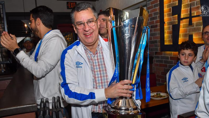 El presidente de Olimpia, Rafael Villeda Ferrari, ahora quiere el pentacampeonato y la Copa 38.