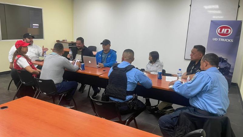 La dirigencia de Motagua se reunió con las autoridades policiales y de socorro.