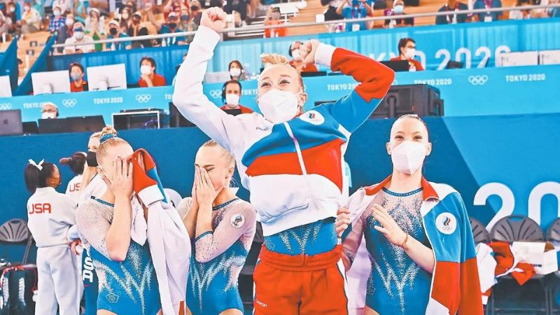 Las federaciones deportivas están presionando al COI para que les permitan a atletas rusos y bielorrusos participar en los Juegos Olímpicos de París 2024 bajo una bandera neutral.