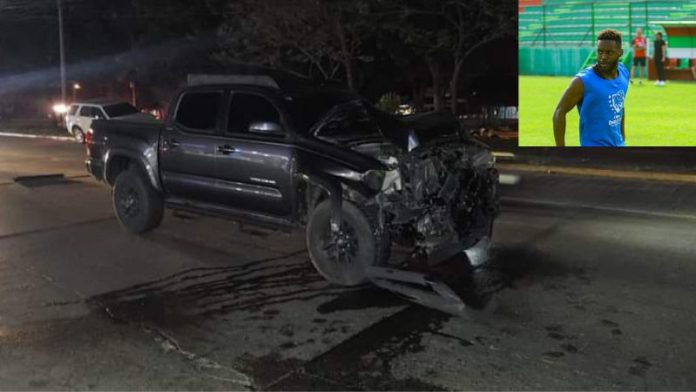 El capitán y delantero del Marathón, Clayvin Zúniga, sufrió un accidente automovilístico.