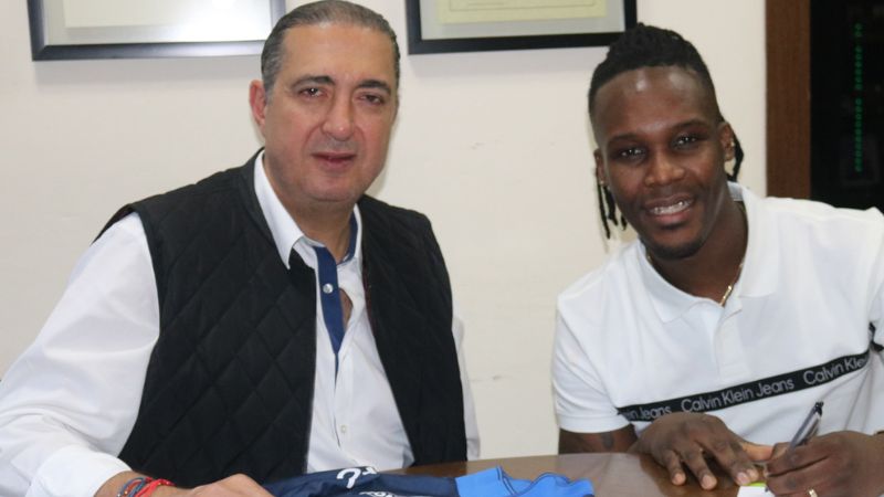 Rubilio Castillo ya firmó el contrato para volver a formar parte del "nido de las águilas". 