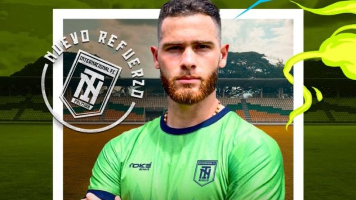 El portero hondureño Enrique Facussé fue presentado por el equipo Internacional FC de Palmira, de Colombia.