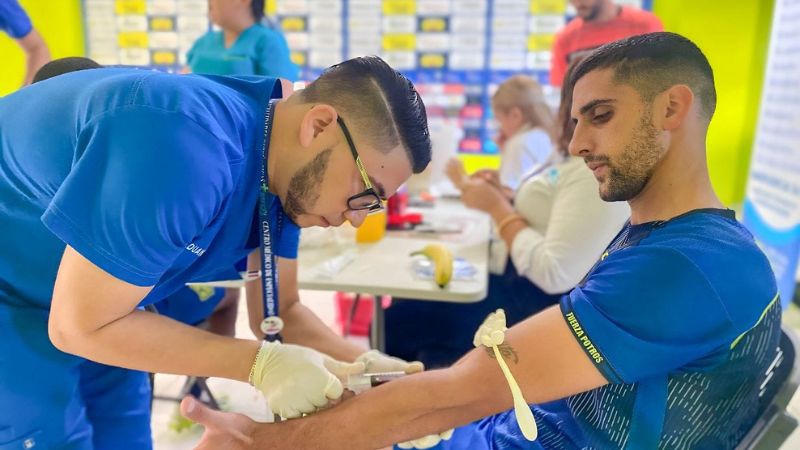 Al igual que sus demás compañeros de equipo, Campana se sometió a los exámenes médicos.