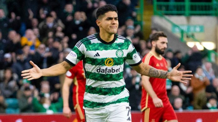 El delantero hondureño del Celtic de Escocia, Luis Palma, sigue dando de qué hablar en el fútbol europeo.