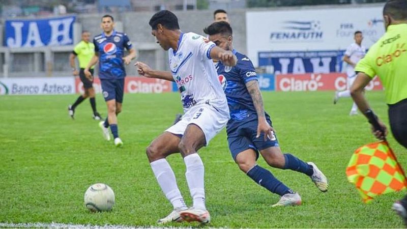 Motagua aprovechó su condición de local en Danlí para vencer 3-0 al Victoria.