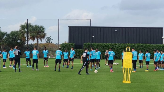 La Selección Nacional de Honduras realizó este martes su segundo entrenamiento previo al amistoso del miércoles contra Islandia.