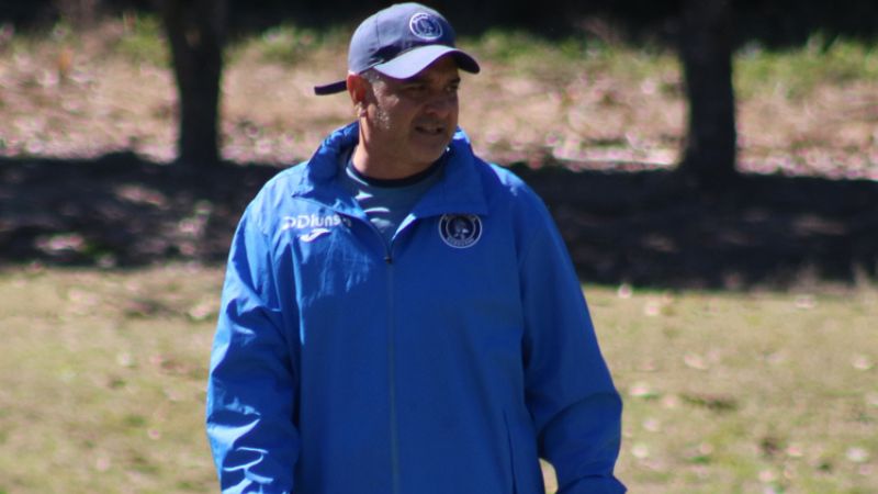 El técnico de Motagua, Diego Vázquez, espera que sus dirigidos aprovechen la localía el domingo frente a Marathón.