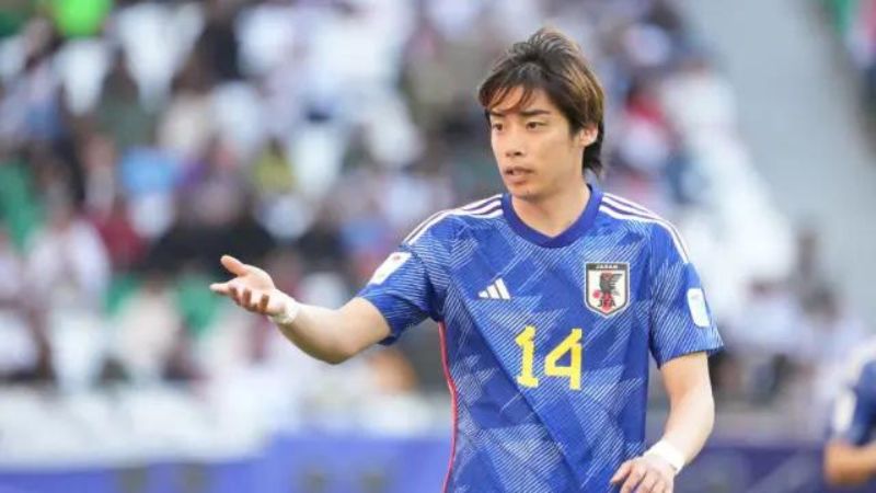 El centrocampista Junya Ito abandonó la concentración de la selección japonesa en Doha por una acusación de supuesta agresión sexual.