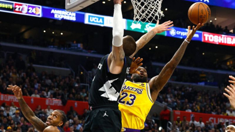 LeBron James encabeza a Los Angeles Lakers en una histórica remontada sobre Clippers.