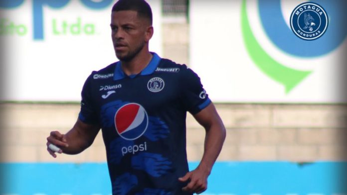 Para el defensa de Motagua, Marcelo Santos, en el clásico del sábado contra Olimpia no hay favorito.