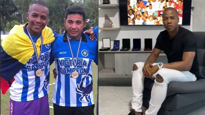 En las gráficas, William Robledo aparece junto al ex técnico de Victoria, Carlos "Chato" Padilla y también anunciando su retiro del fútbol.