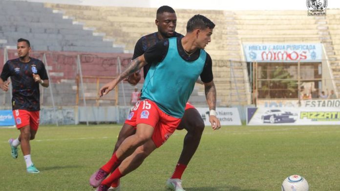 El defensa de Olimpia, André Orellana, ha visto la tarjeta roja en dos ocasiones, en el presente torneo de Clausura.