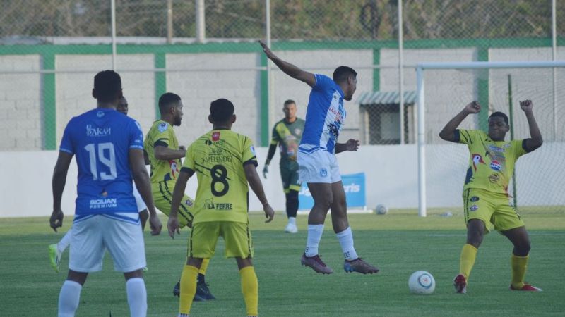 Génesis Comayagua y Victoria no pasaron del empate a cero goles en la jornada 11 del torneo de Clausura.