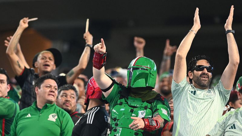 Los mexicanos se resisten a dejar de gritar la palabra "puto" en los estadios.
