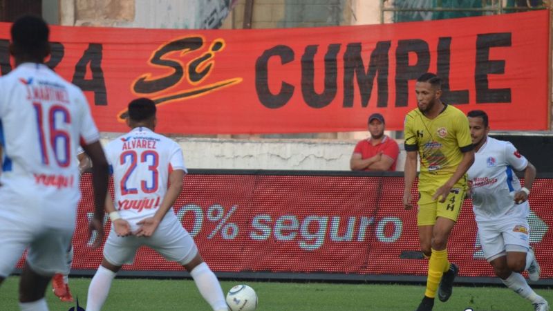Olimpia no tuvo problemas para ganarle este domingo 4-0 a Génesis Comayagua.