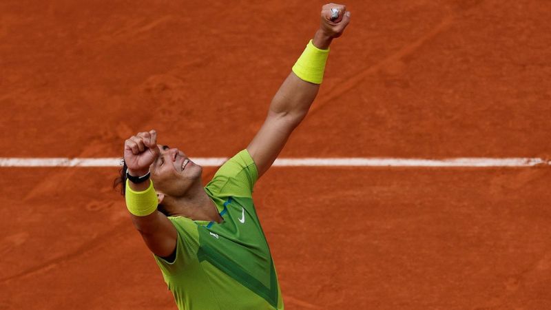 Rafael Nadal se recupera de una lesión que lo apartó de varios torneos de tenis.