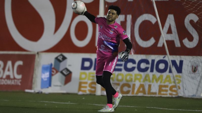 El portero de Lobos UPNFM, Celio Valladares, aseguró que lucharán hasta el final para mantener al equipo en la Primera División.