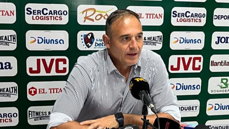 El entrenador de Marathón, Hernán Medina, considera que Motagua nunca fue superior a ellos.