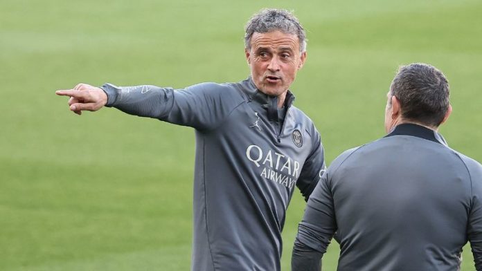 El entrenador español del Paris Saint-Germain, Luis Enrique confía en la remontada contra Barcelona.