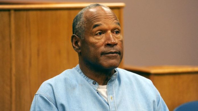 A los 76 años falleció el ex jugador de fútbol americano O.J. Simpson.