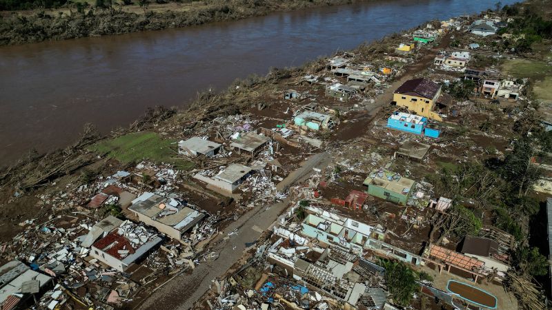 Vista aérea de Arroio do Meio tras las devastadoras inundaciones que azotaron la región del estado de Rio Grande do Sul, Brasil,