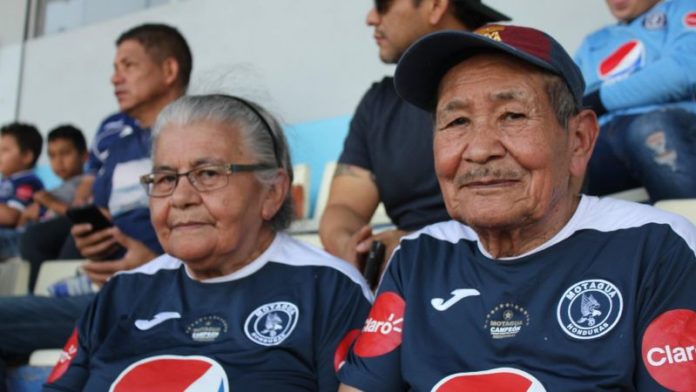 La familia azul está de luto por el fallecimiento de don José Ordóñez Andino, más conocido como "El Abuelito Motagüense".