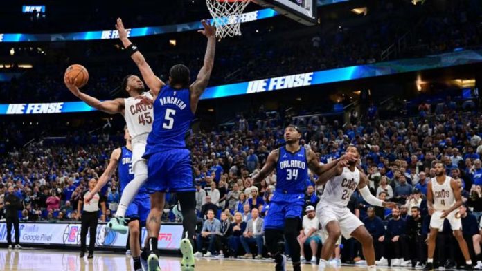 Con la remontada liderada por Donovan Mitchell, los Cleveland Cavaliers derrotaron 106-94 a los Orlando Magic en el decisivo séptimo juego de la serie.