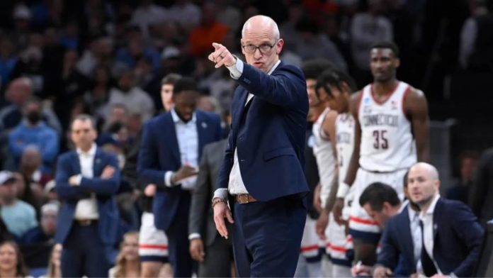 Dan Hurley, el técnico de la Universidad de Connecticut, rechazó una oferta para dirigir a Los Angeles Lakers de la NBA.