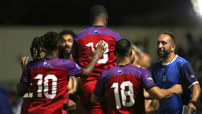 Islas Caimán logró su primer triunfo en una etapa clasificatoria mundialista al vencer 1-0 a Antigua y Barbuda.