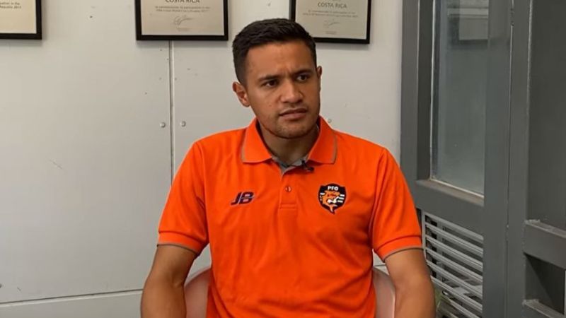 Problemas de salud obligaron a Roger Rojas a dejar prematuramente el fútbol.