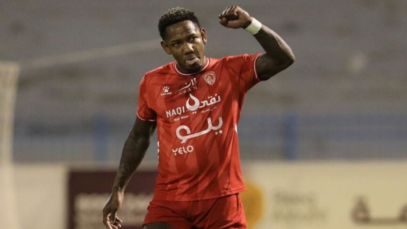  Romell Quioto y el equipo Al-Arabi SC no pudieron lograr en la temporada anterior el anhelado ascenso.