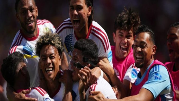 Los venezolanos comenzaron con pie derecho la Copa América, celebrando contra Ecuador.