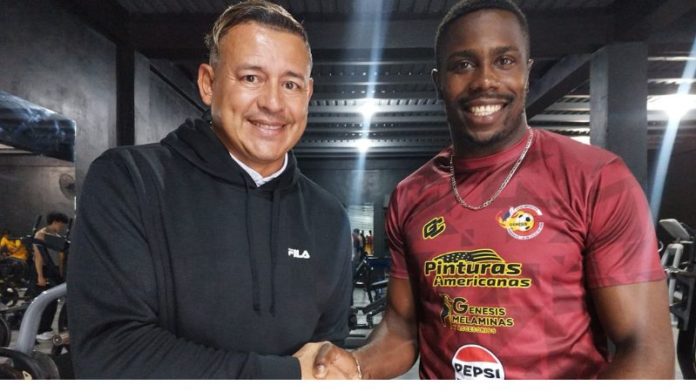 El portero Brian Dixon es el sexto refuerzo de Génesis Comayagua para el torneo de Apertura 2024.