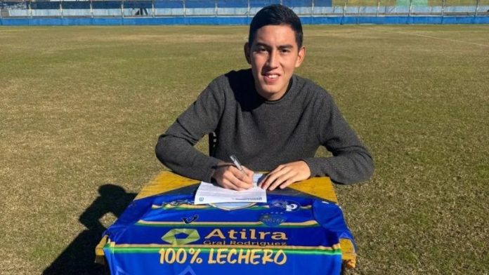 El joven guardameta hondureño, Carlos Rápalo Reyes, fue fichado por el Club Leando N. Alem de la Primera C de Argentina.