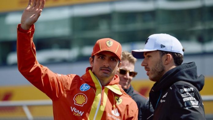 El piloto español, Carlos Sainz Jr, abandonará Ferrari y correrá los dos próximos cursos con el equipo Williams.