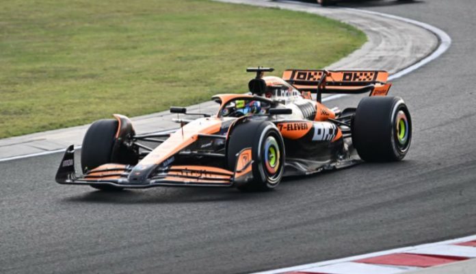 Lando Norris y McLaren-Mercedes